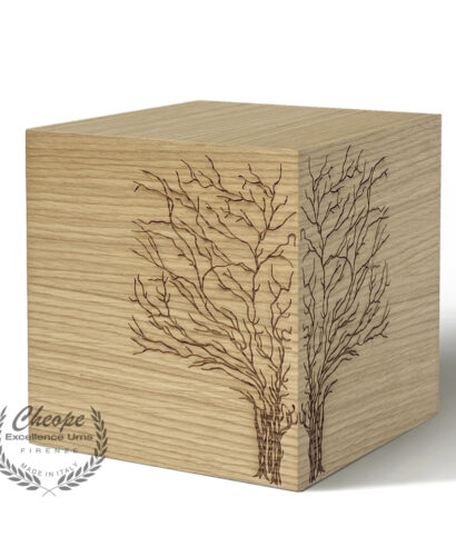 Urna cineraria Trees in legno di alta decorazione, per la custodia delle ceneri da cremazione, di grande versatilità di ambientazione per onorare la memoria del proprio caro in modo elegante e per tenerlo sempre insieme a noi in un contesto di armonia e discrezione